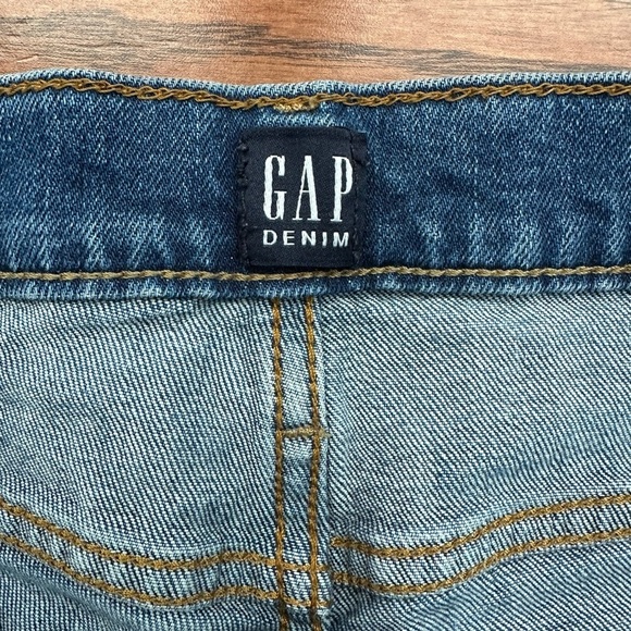 GAP Mid Rise Denim Short 5” - Picture 5 of 7